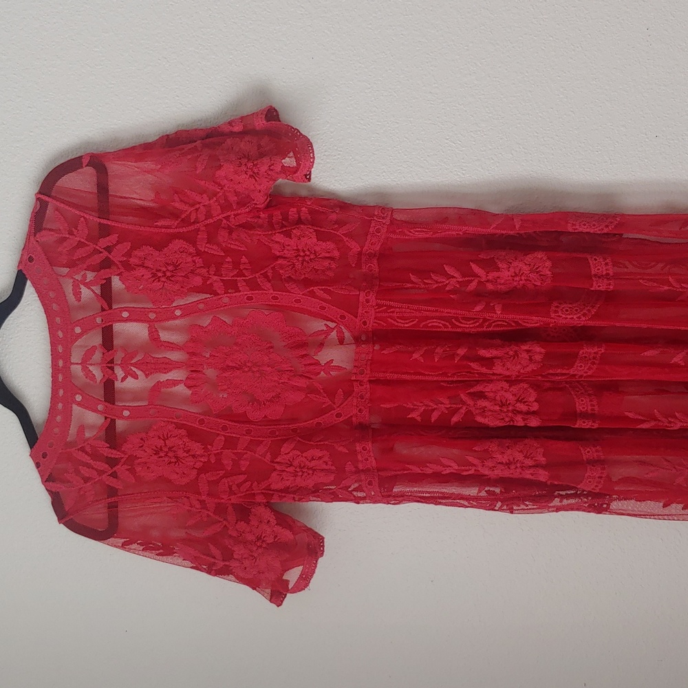 Red Lace V-Neck Women's Dress - Picture 6 of 14